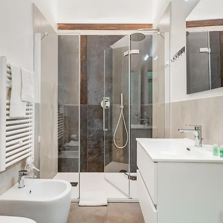 Apartment Inner House 3 *