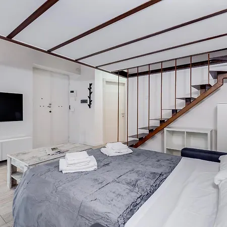 Apartment Inner House 3