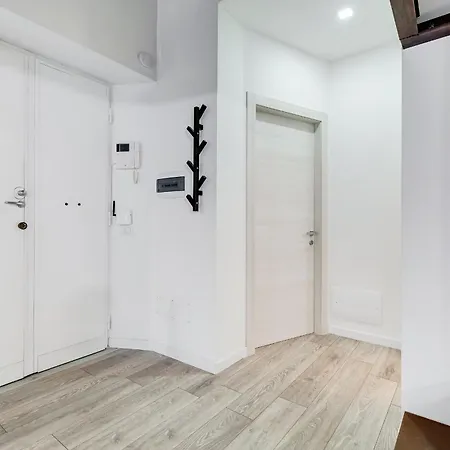 Inner House 3 *