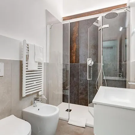 Inner House 3 Apartment *